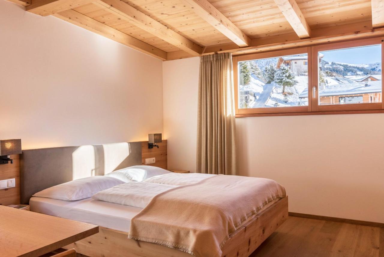 Villa Solinda App Rossini Selva di Val Gardena Exterior photo