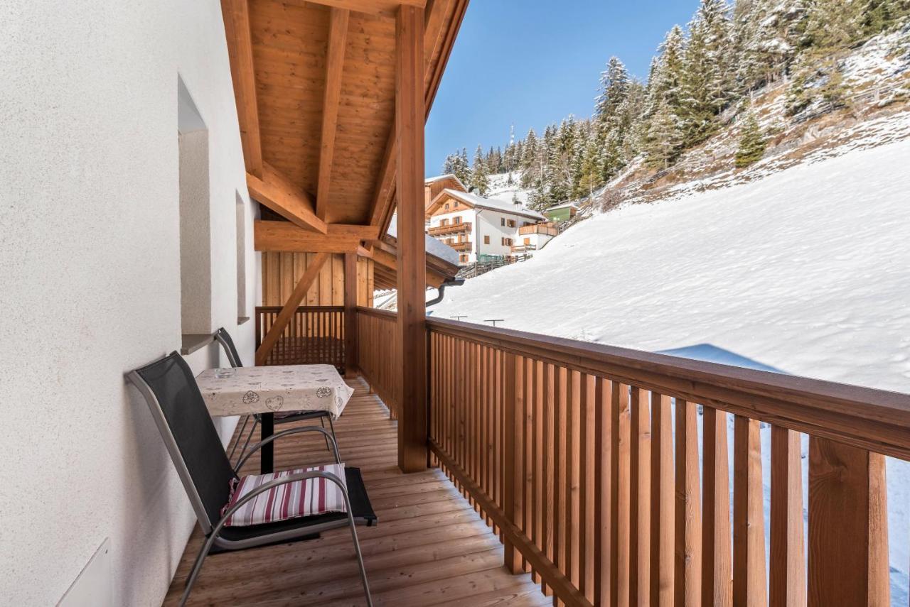 Villa Solinda App Rossini Selva di Val Gardena Exterior photo